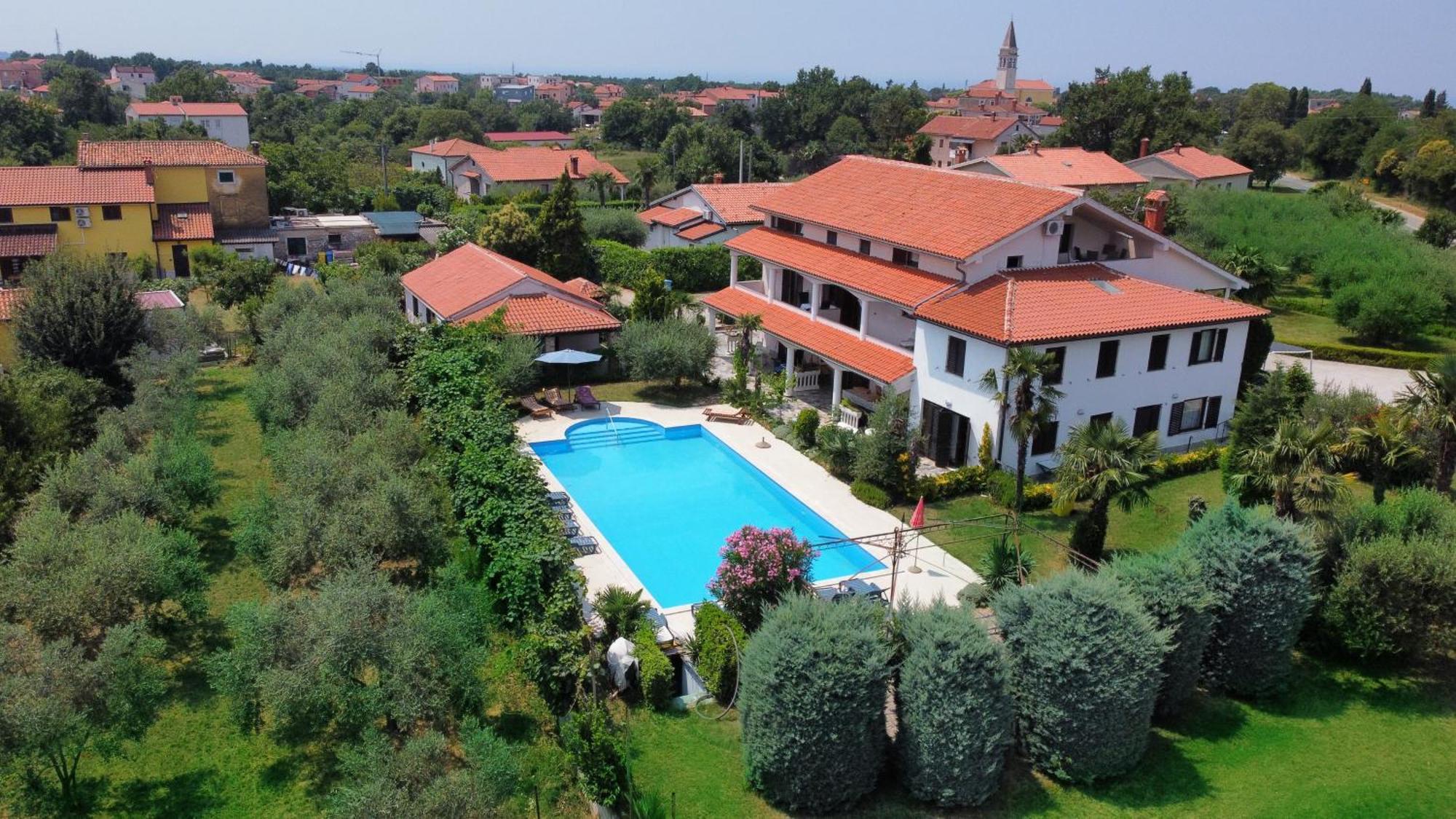 Apartments Aurelia Nova Vas  المظهر الخارجي الصورة