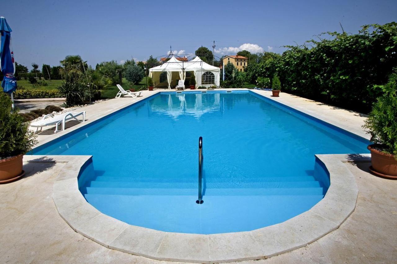 Apartments Aurelia Nova Vas  المظهر الخارجي الصورة