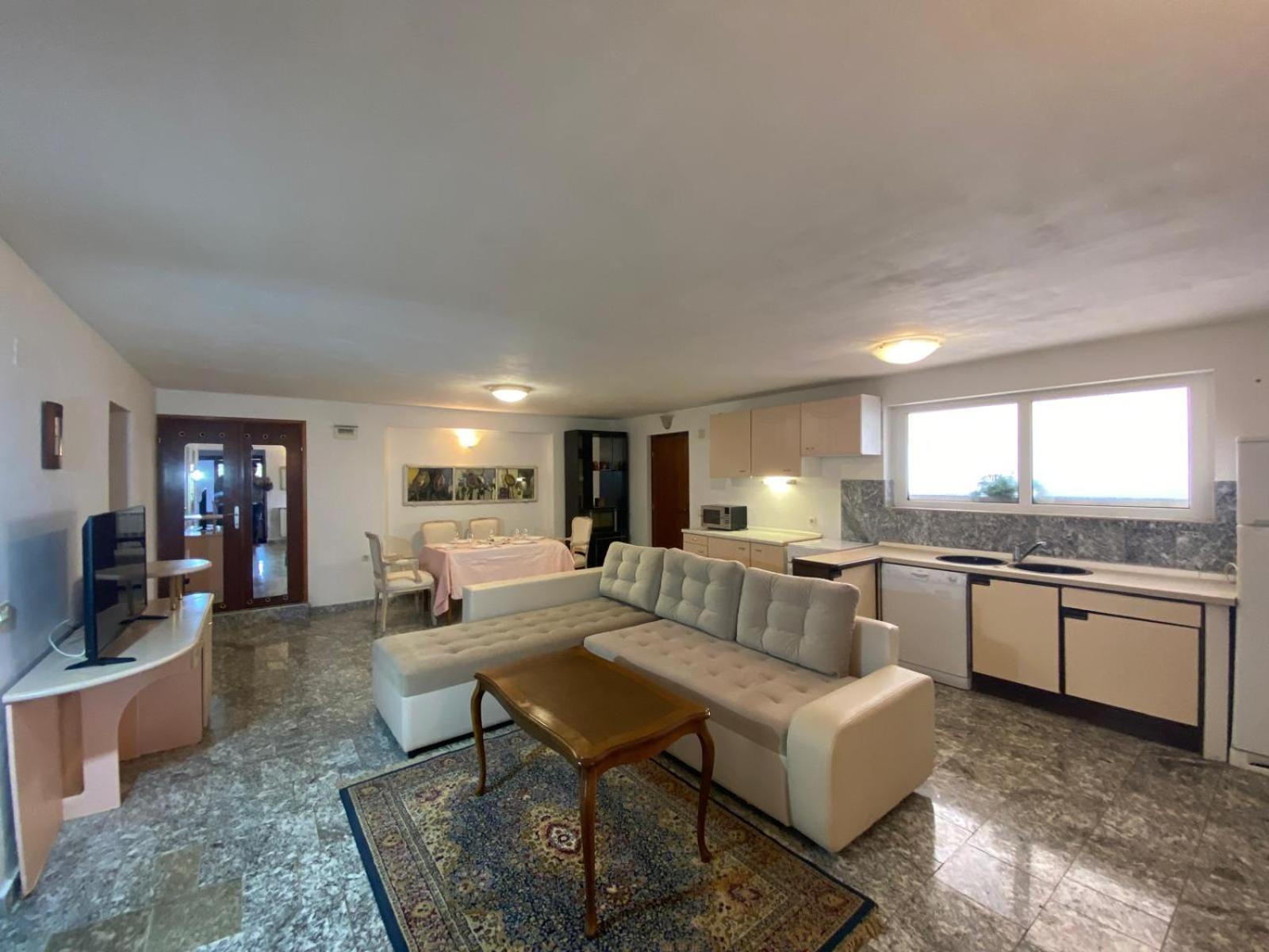 Apartments Aurelia Nova Vas  المظهر الخارجي الصورة